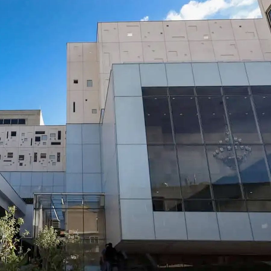 fachada centro nacional de las artes